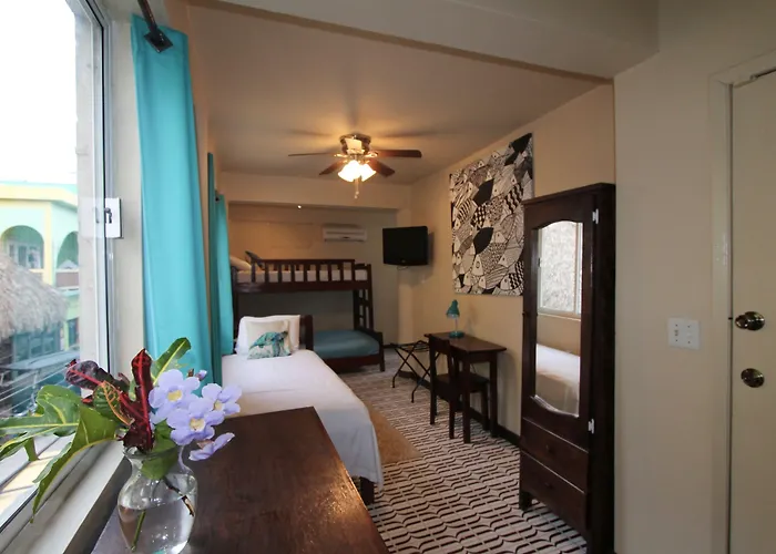 Hotel Parham Plaza 3*