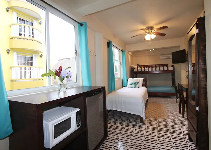 Parham Plaza Hotel San Pedro (Ambergris Caye)