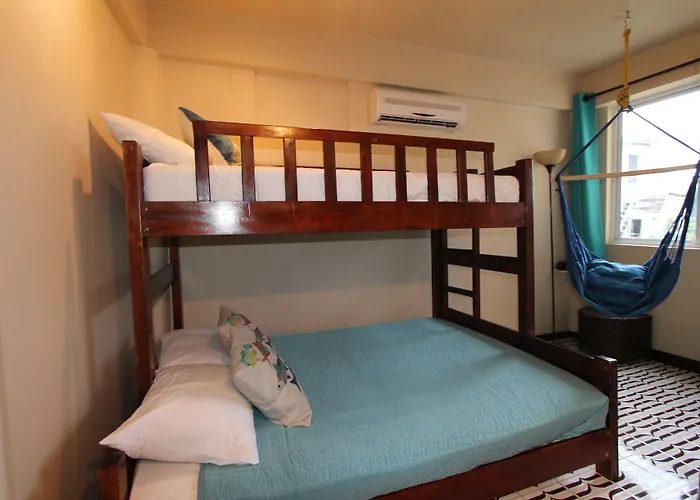 Parham Plaza Hotel 3*