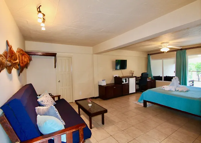 Parham Plaza San Pedro (Ambergris Caye)