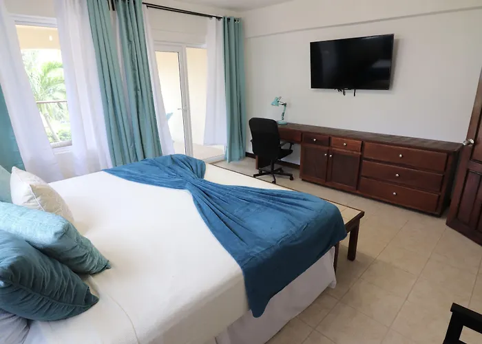 Parham Plaza Hotel