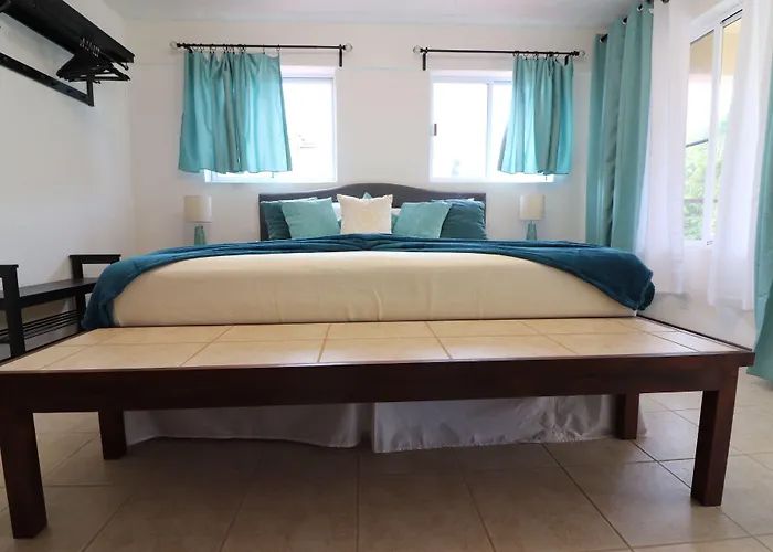 Hotel Parham Plaza