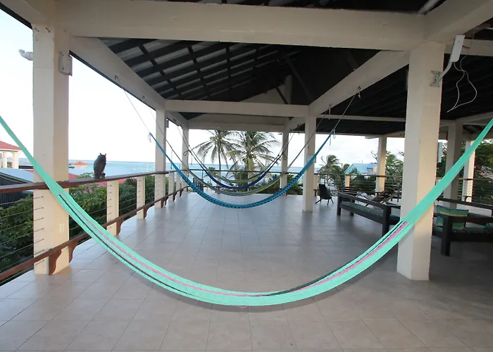 Parham Plaza Hotel