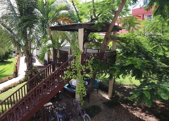Parham Plaza Hotel