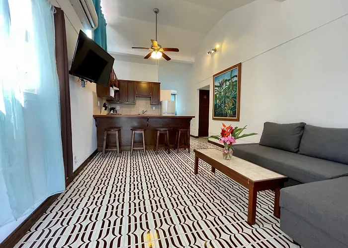 Hotel Parham Plaza